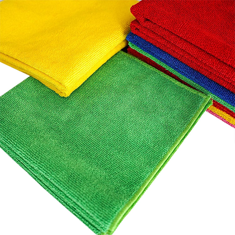 How Many Microfiber Towels Does a Detailing Shop Use Per Day? 5 How Many Microfiber Towels Does a Detailing Shop Use Per Day